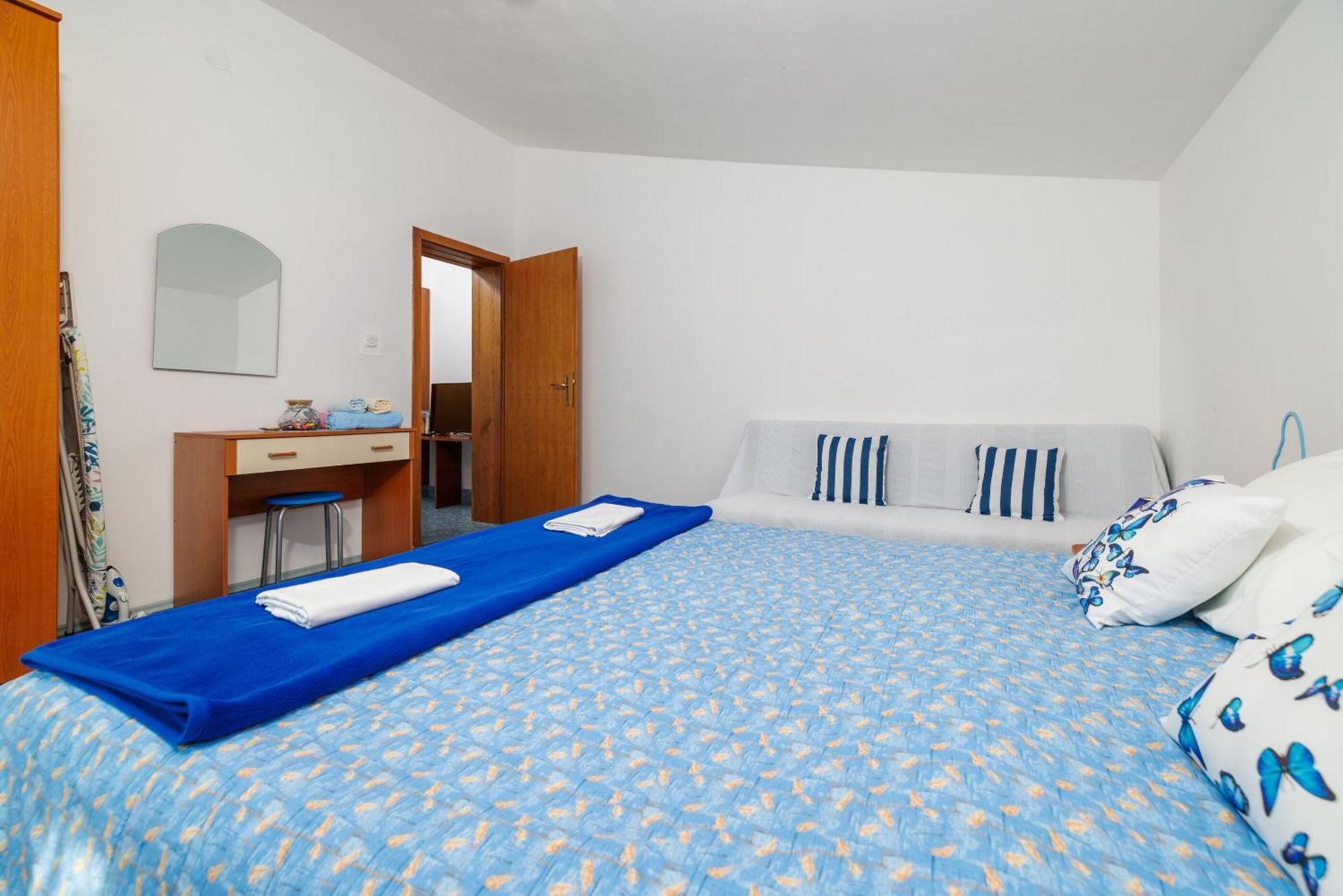 Apartments Mirela 카를로바크 외부 사진